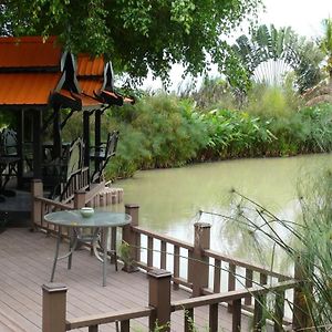 Jurassic Mountain Resort & Fishing Park